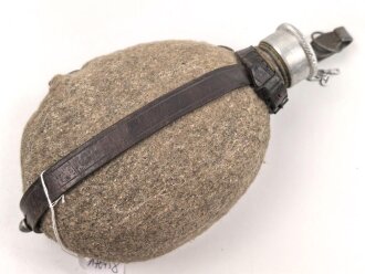 Feldflasche für eine Helferin der Wehrmacht....