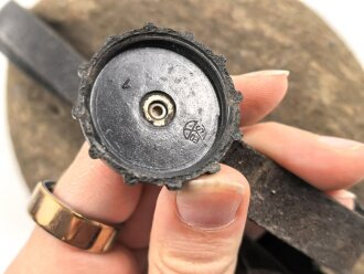 Feldflasche Wehrmacht, spätes, unvollständiges und defektes Stück