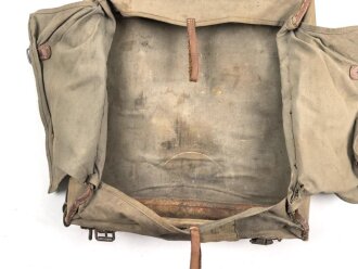 1.Weltkrieg Tornister , datiert 1915. Ungereinigter Fundzustand, unvollständig