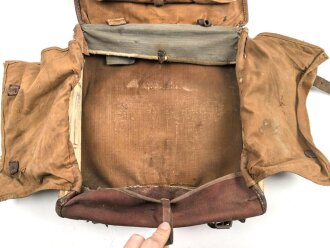 1.Weltkrieg Tornister . Ungereinigter Fundzustand, unvollständig