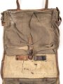 1.Weltkrieg Tornister , datiert 1915. Ungereinigter Fundzustand, unvollständig
