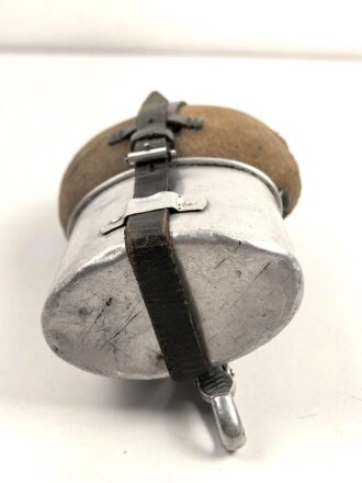 Feldflasche Wehrmacht, stark getragenes Stück