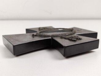 Aufstellrahmen aus schwerer Preßmasse ? Gesamthöhe etwa 20cm, ungereinigtes Stück