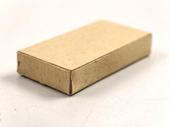 Neun Rasierklingen in Verpackung. Keinerlei Beschriftung. Sie erhalten einen ( 1 ) Pack aus der originalen Umverpackung , diese ebenfalls ohne Beschriftung