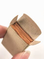 Neun Rasierklingen in Verpackung. Keinerlei Beschriftung. Sie erhalten einen ( 1 ) Pack aus der originalen Umverpackung , diese ebenfalls ohne Beschriftung