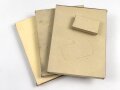 Neun Rasierklingen in Verpackung. Keinerlei Beschriftung. Sie erhalten einen ( 1 ) Pack aus der originalen Umverpackung , diese ebenfalls ohne Beschriftung