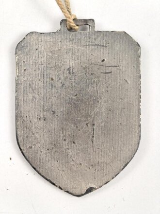 Schutzpatron der Bergsteiger als Metallanhänger....
