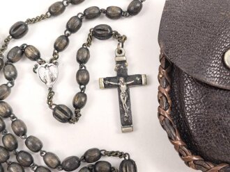 Rosenkranz mit Kreuz in kleinerm Lederetui