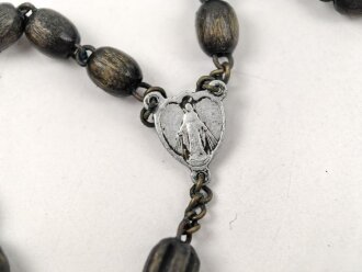 Rosenkranz mit Kreuz in kleinerm Lederetui