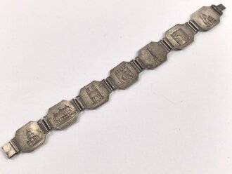 Frankreich, Andenkenarmband unter anderem "Paris" Darstellend.