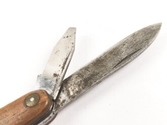 Ziviles Taschenmesser ohne Markierung, zusammengeklappte Länge etwa 9,5cm