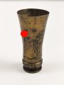 Schnapsbecher gefertigt aus 2cm Messinghülse. Höhe etwa 8cm. Eingraviert Russland 1942 sowie "SS" Runen