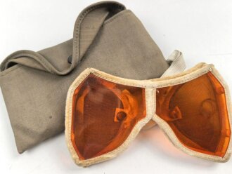 Schutzbrille Wehrmacht in Hülle . Rot getönte Chelluloid"gläser"