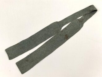 Gestrickter Ohrenschützer ?  Gesamtlänge etwa 90cm