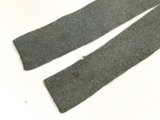 Gestrickter Ohrenschützer ?  Gesamtlänge etwa 90cm