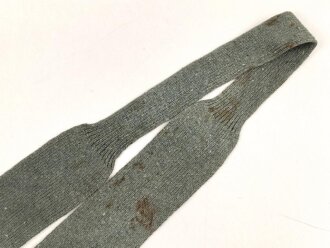 Gestrickter Ohrenschützer ?  Gesamtlänge etwa 90cm