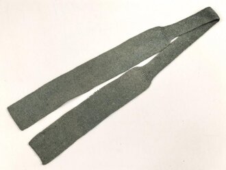Gestrickter Ohrenschützer ?  Gesamtlänge etwa 90cm