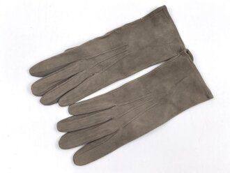 Paar Handschuhe für Offiziere aus Wildleder....