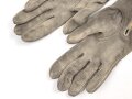 Paar Handschuhe für Offiziere aus Wildleder. Getragenes Paar