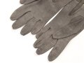 Paar Handschuhe für Offiziere aus Nappaleder. Wohl ungetragenes Paar