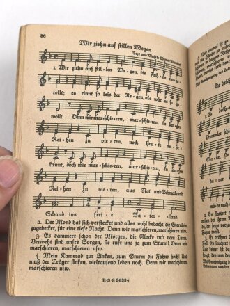 "Das neue Soldaten-Liederbuch" , Textbuch mit Melodien 2 stimmig, Heft 3, 80 Seiten, gebraucht