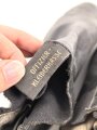 Paar Zugstiefel für Offiziere zum Waffenrock, mit den dazugehörigen Schuhspannern. Sohlenlänge 27cm, ungereinigt. Gleiche Größe, nicht 100% paarig