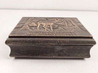 Andenkenschachtel aus Holz, Darstellend einen Elch im...