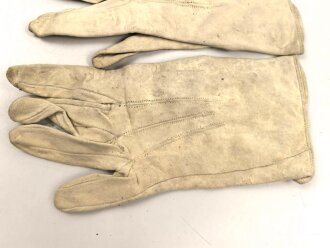 Kaiserreich, Paar weiße Handschuhe für Offiziere. Leicht angeschmutzt