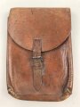 1.Weltkrieg ? Koppeltasche aus ungeschwärztem Leder, Hersteller aus Strassburg, Kammerstempel " bR.G.09". Maße etwa 15 x 22 x 2cm