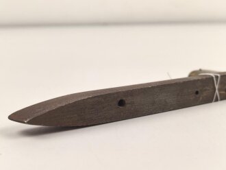 U-Boot Modell aus der Zeit des 2. Weltkrieg. Messing / Eisen. Gesamtlänge etwa 30cm, ungereinigt