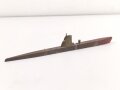 U-Boot Modell aus der Zeit des 2. Weltkrieg. Messing / Eisen. Gesamtlänge etwa 30cm, ungereinigt