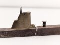 U-Boot Modell aus der Zeit des 2. Weltkrieg. Messing / Eisen. Gesamtlänge etwa 30cm, ungereinigt