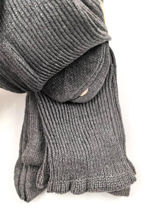 Sechs Paar graue Wollsocken aus der Zeit des 2. Weltkrieg. Ungebraucht, in der originalen Papierbanderole