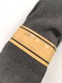 Sechs Paar graue Wollsocken aus der Zeit des 2. Weltkrieg. Ungebraucht, in der originalen Papierbanderole