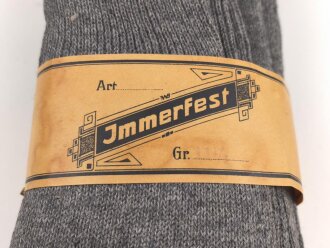 Sechs Paar graue Wollsocken aus der Zeit des 2....