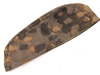 Schiffchen Waffen SS aus vermutlich originalem Tarnmaterial. Original ? Einzelstück aus Sammlungsauflösung, Kopfgrösse gemessen 60