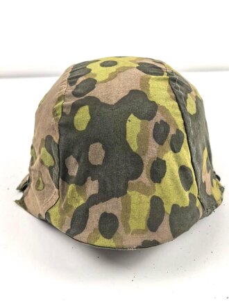 Waffen SS, Tarnbezug für einen Stahlhelm. Neuzeitliche Fertigung aus originalem Tarnmaterial. Passt auf einen Stahlhelm in Grösse 64