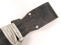 Koppelschuh zum Seitengewehr M84/98 zum K98 der Wehrmacht. Getragenes Stück mit Offiziersportepee.
