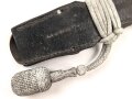Koppelschuh zum Seitengewehr M84/98 zum K98 der Wehrmacht. Getragenes Stück mit Offiziersportepee.