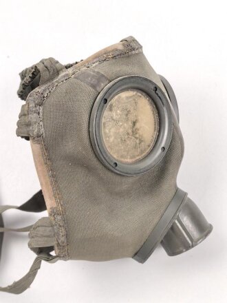 Luftschutz / Werkschutz. Gasmaske Modell 1930, Ausführung als S-Maske für den Luftschutz, datiert 1937. Weich, guter Zustand