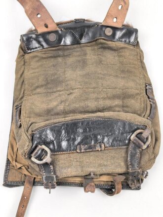 Tornister Wehrmacht datiert 1942. getragenes Stück