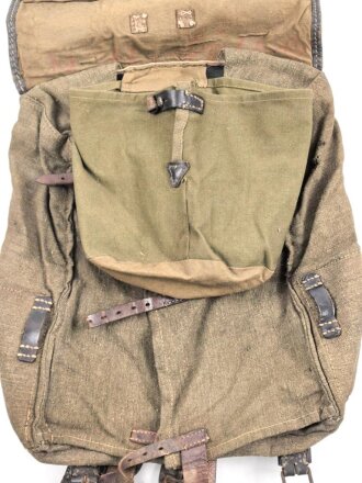 Tornister Wehrmacht datiert 1942. getragenes Stück