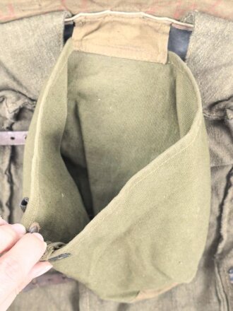 Tornister Wehrmacht datiert 1942. getragenes Stück