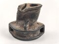Mundstück für Gasmaskenfilter Wehrmacht, spätes Stück, wird direkt auf den Gasmaskenfilter aufgeschraubt. Selten, Gummi angetrocknet, ungereinigt