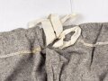 Lange Unterhose aus der Zeit des 2.Weltkrieg. Ungebraucht, aus altem Lagerbestand, angeschmutzt