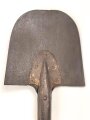 Fahrzeug-  oder Pionierspaten der Wehrmacht. Späte, vereinfachte Ausführung , Hersteller " IDEAL" Spaten. Ungereinigt.