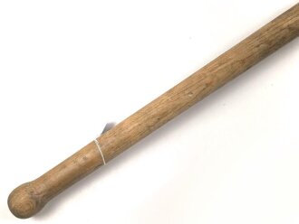 Fahrzeug-  oder Pionierspaten der Wehrmacht. Vorkriegsausführung, so allerdings auch während des gesamten Krieges weiter produziert. Hersteller IDEAL Spaten 1941. Ungereinigt., alt repariert
