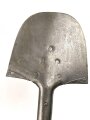 Fahrzeug-  oder Pionierspaten der Wehrmacht. Vorkriegsausführung, so allerdings auch während des gesamten Krieges weiter produziert. Das Blatt gereinigt und klar lackiert