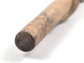 1.Weltkrieg Frankreichfeldzug,  handgeschnitzter Erinnerungsstock eine umlaufende Schlage auf einen franzosischen Soldatenkopf mit Adrianhelm zukriechend. Gesamtlänge 89cm
