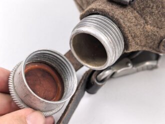 Feldflasche Wehrmacht in gutem Zustand. bis auf den RZM markierten Korpus "W.A.L.38" gestempelt